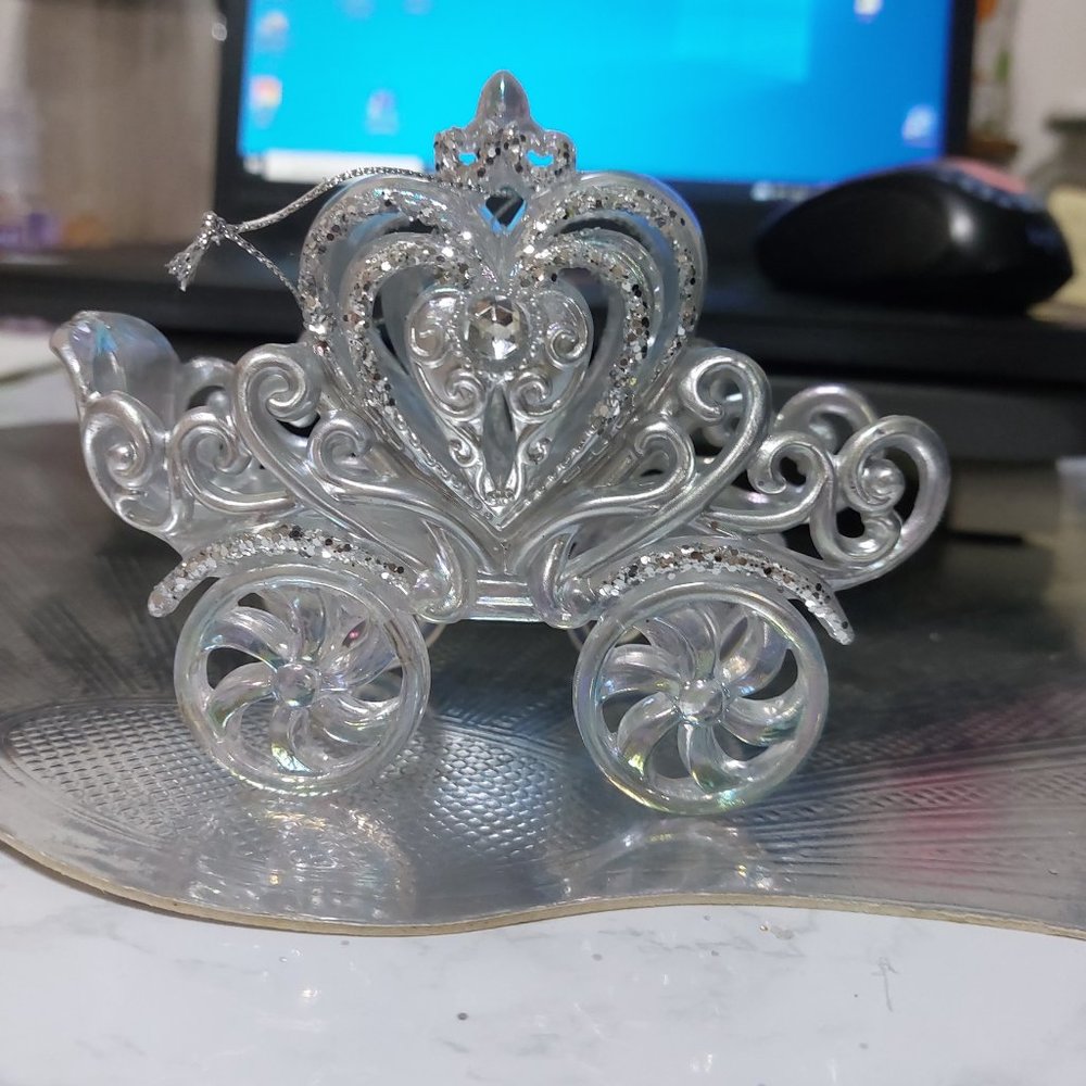 Glittering Carriage Beautiful Festive Holiday Ornaments